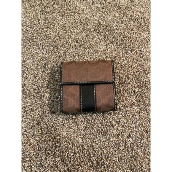 Coach brown trifold wallet - Picture 1 of 10